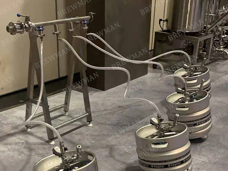 Manual keg filler machine.jpg