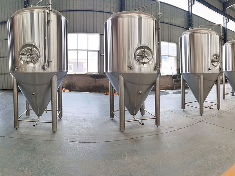 Four Sets 2000L Stainless Beer Conical Fermenters in Stock